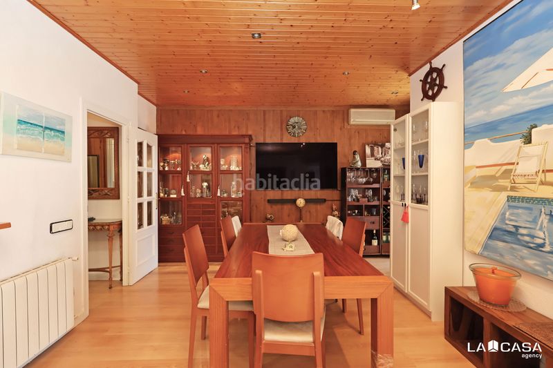 Foto 084e3eb0-141e-4af9-8c0e-3493d92daebe. Dúplex ático dúplex listo para entrar a vivir en la zona de Can Clota. en Esplugues de Llobregat