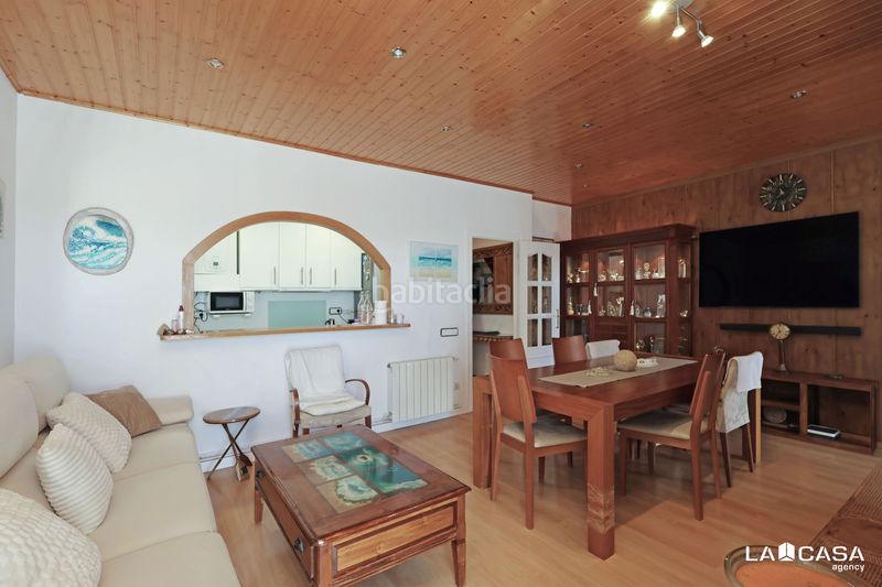 Foto 4cc087b0-0b81-4c76-b85e-aeb357da989f. Dúplex ático dúplex listo para entrar a vivir en la zona de Can Clota. en Esplugues de Llobregat
