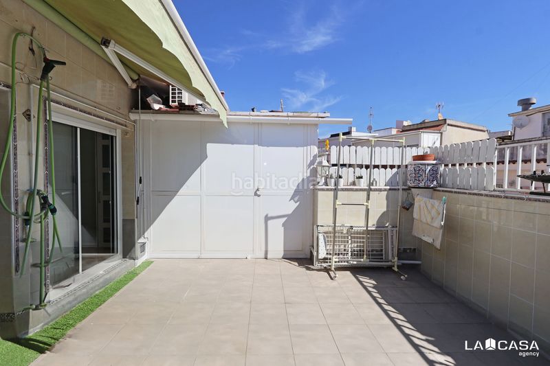 Foto 4e47ce7c-bbea-41ba-861d-c939f3ecde24. Dúplex ático dúplex listo para entrar a vivir en la zona de Can Clota. en Esplugues de Llobregat