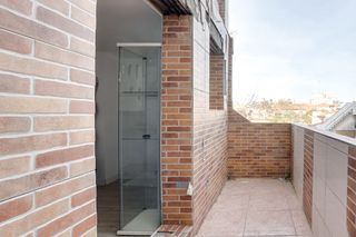 Pis a Ca n'Aurell. Vivienda en la zona de terrassa, finca con carácter del año 1925