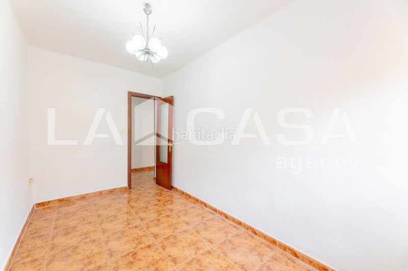 Foto 183756ca-2bdd-41e6-9379-1de7d023e8d3. Pis a L´Amistat Valencia