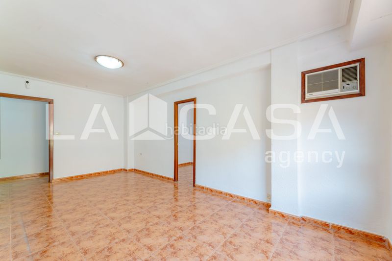 Foto 45400d40-2d05-4bc9-814f-bbcad3b247ed. Pis a L´Amistat Valencia