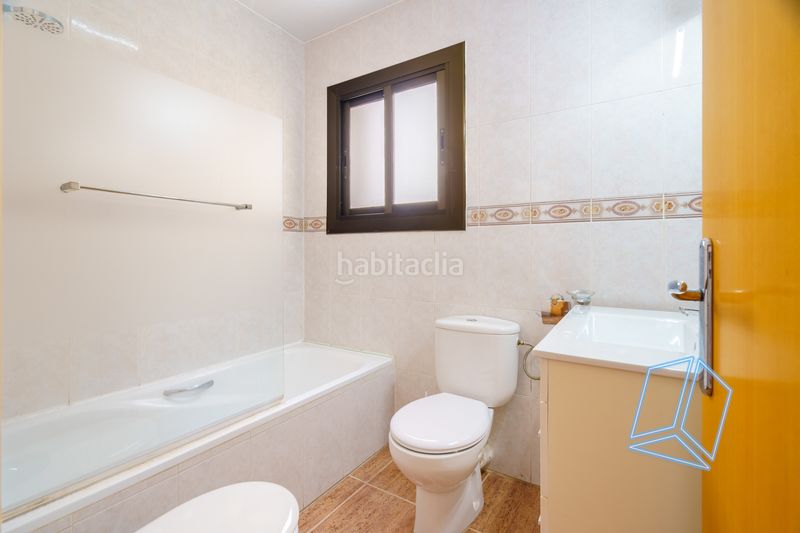Foto 47be299d-b11f-4b10-baaf-120a506db227. Pis a Diagonal-Colomeres Gavà