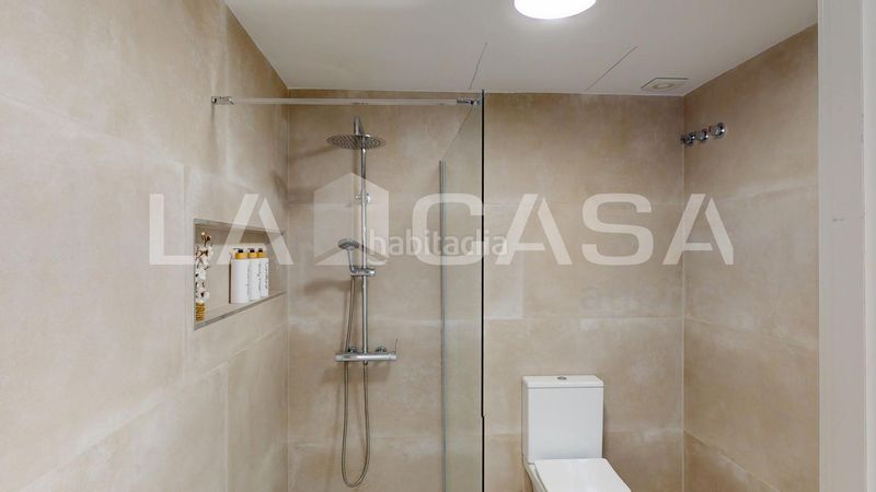 Foto 50056401-8882-4ec3-b9ca-e1ddf8c5481e. Planta baixa amb calefacció a Aiora Valencia