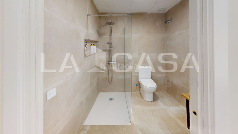 Foto 6fd8a510-db6c-48f0-bc80-64979719378c. Planta baixa amb calefacció a Aiora Valencia