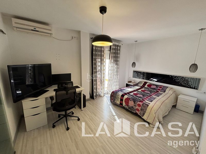 Foto 478c0dfe-7bec-4820-8916-3baff3d60ed2. Casa adossada a Avenida de Europa Montequinto
