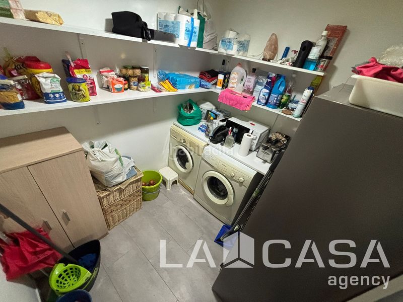 Foto ca354256-9a44-410e-b08f-0d64f42b4efc. Casa adossada a Avenida de Europa Montequinto