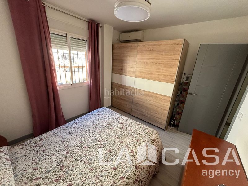 Foto db657b95-91fa-44f1-95aa-eb0c5e4999ef. Casa adossada a Avenida de Europa Montequinto