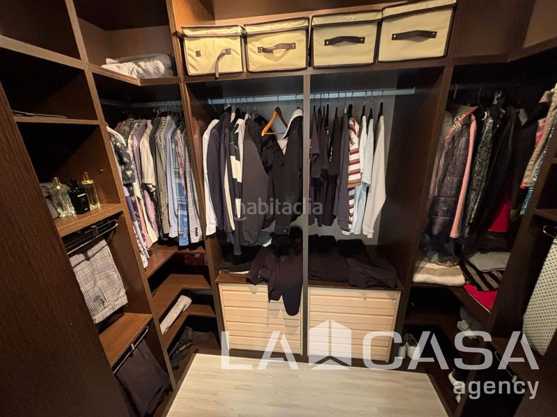 Foto ebb412d8-7574-464e-b381-330e09baee06. Casa adossada a Avenida de Europa Montequinto