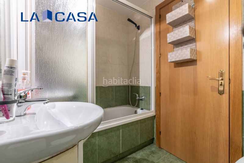 Foto d30e2b0d-10a7-4200-b2f3-97e9827c2308. Pis amb calefacció aparcament piscina a Delicias Madrid