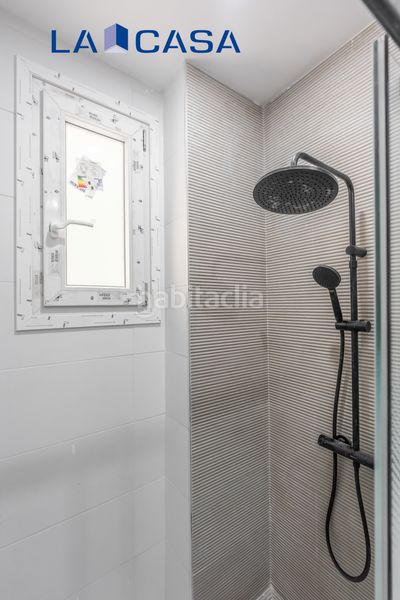Foto 7867bc51-ca35-4e7d-9dfa-8dc5fa3feff5. Piso en Chopera Madrid