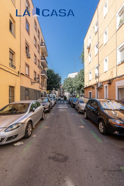 Foto 5834ba0d-c1f4-4139-a84d-849ea488415e. Piso en Chopera Madrid