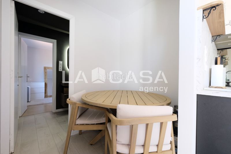 Foto b4c4f166-c225-4598-87a6-a8321e795e36. Àtic amb calefacció a Porta Barcelona