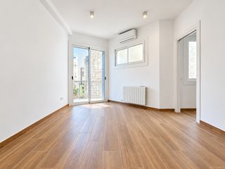 Etagenwohnung in Sagrada Família