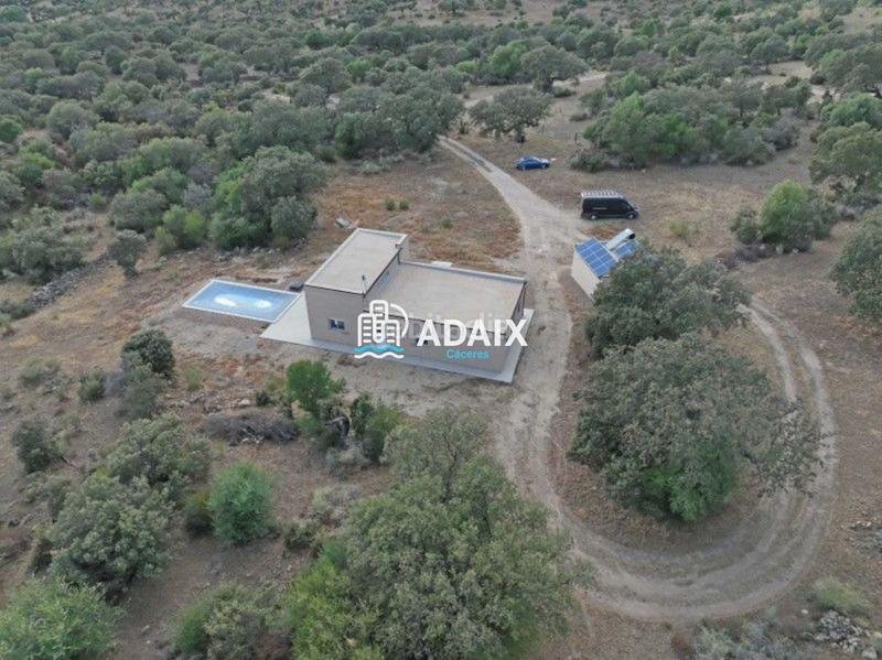 Foto 07e8f273-7ac9-4f00-86f1-788793caa875. Casa te presentamos esta increíble casa de campo en venta, una espectacular villa de nueva construcción ubicada en plena dehesa extreme en Zarza de Montánchez