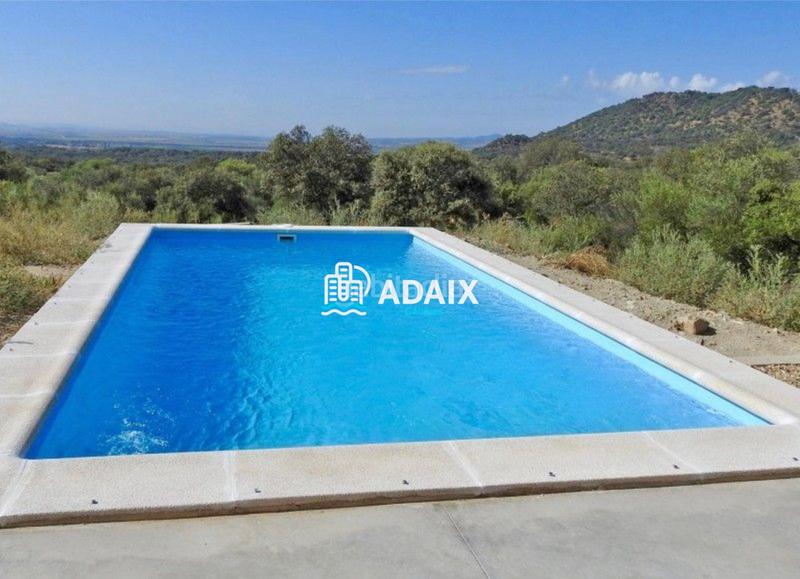 Foto 9423fb22-e762-4b0b-ba23-05ef7f4ee2eb. Casa te presentamos esta increíble casa de campo en venta, una espectacular villa de nueva construcción ubicada en plena dehesa extreme en Zarza de Montánchez