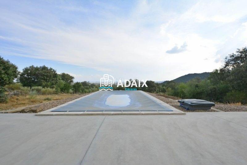 Foto e8d998c4-68f8-4eee-8862-89b31ef1d7cb. Casa te presentamos esta increíble casa de campo en venta, una espectacular villa de nueva construcción ubicada en plena dehesa extreme en Zarza de Montánchez
