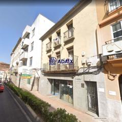 Edificio  Calle alfonso viii. Edificio con local comercial en venta en plasencia