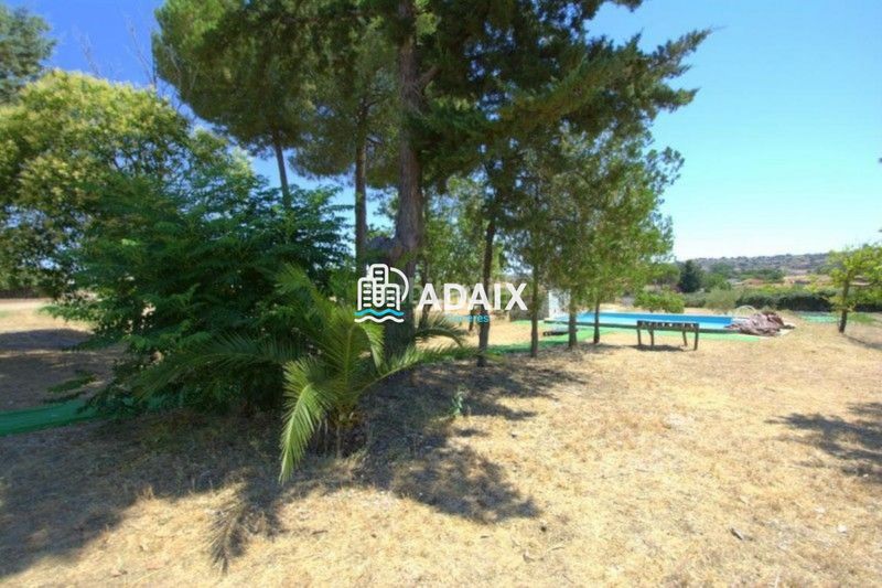 Foto 2fd32b3f-0904-4a94-891d-c75d9dd0b329. Casa amb aparcament piscina a Casar de Cáceres