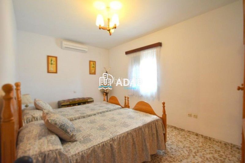 Foto 3cf8bd2b-2528-40a8-a56d-57d4376e31e3. Casa amb aparcament piscina a Casar de Cáceres