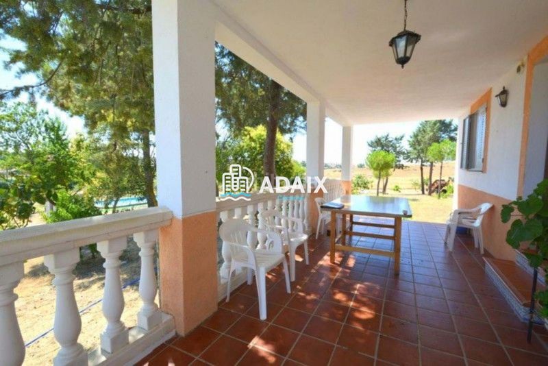 Foto 6dd31fbc-64b9-43c8-aaf1-74ebb7d88247. Casa amb aparcament piscina a Casar de Cáceres