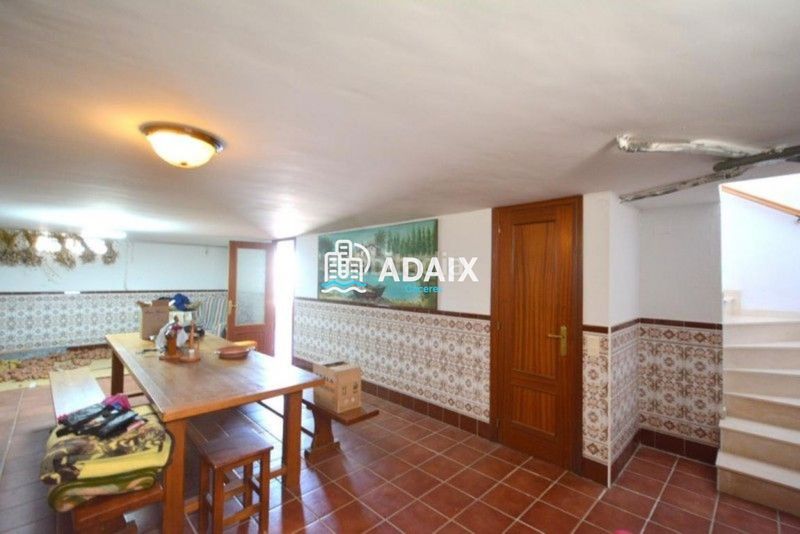 Foto 80c026c7-d4b4-4956-b12d-eb63b0696d8e. Casa amb aparcament piscina a Casar de Cáceres