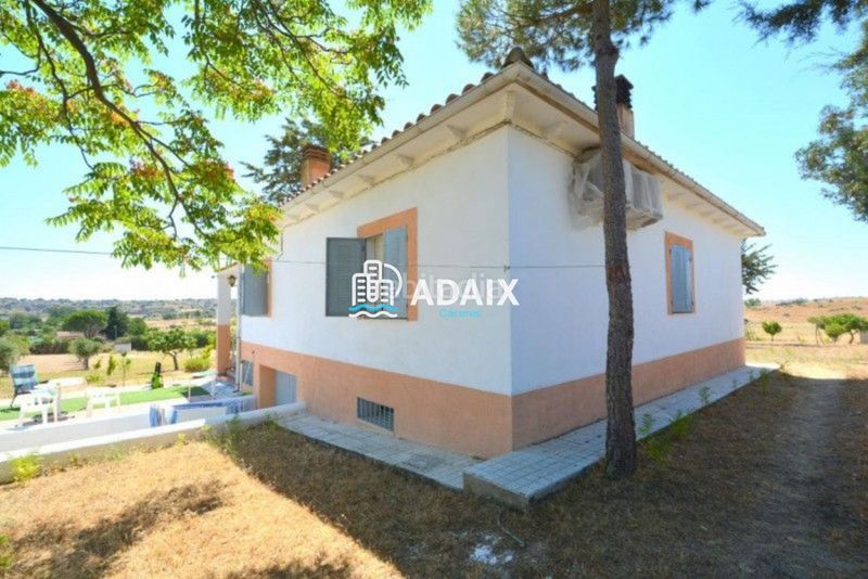 Foto bd63e9d5-e787-4563-80ed-094b30bb5ed0. Casa amb aparcament piscina a Casar de Cáceres