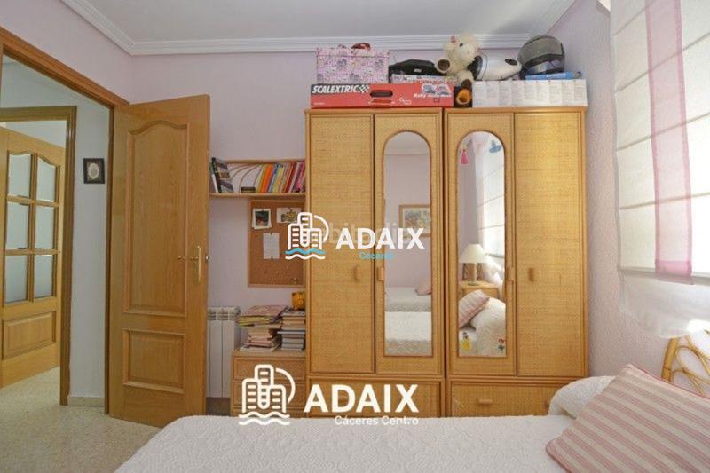 Foto 182a956f-92c5-41d8-ad42-8af4fa8110c1. Maison avec piscine dans Campus Universitario Cáceres