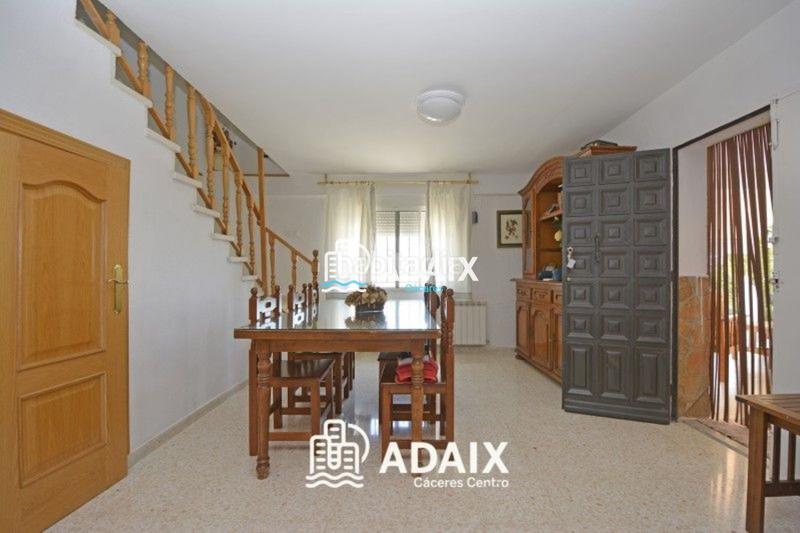 Foto 1acfd424-0cbe-4adc-81f3-5492756c66fa. Maison avec piscine dans Campus Universitario Cáceres