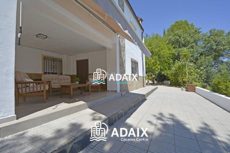 Foto 1e1fe929-07e2-47c0-898a-5ad9ed45f298. Maison avec piscine dans Campus Universitario Cáceres