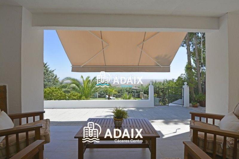 Foto 4bd1681d-16bf-4fdb-870b-2909ef75a23a. Maison avec piscine dans Campus Universitario Cáceres