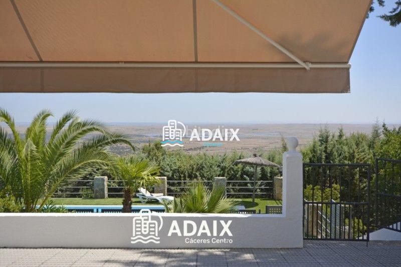 Foto 911c4992-81a2-4ff1-a5fa-72b9a94e67b7. Maison avec piscine dans Campus Universitario Cáceres