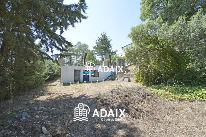 Foto a2623f08-6c3c-4205-bea2-a6c6d3a8cd02. Maison avec piscine dans Campus Universitario Cáceres