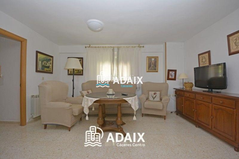 Foto a302035c-4134-4267-bc0a-6f7d05fa56ee. Maison avec piscine dans Campus Universitario Cáceres