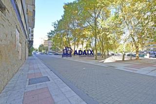 Business premise in Plaza de Albatros