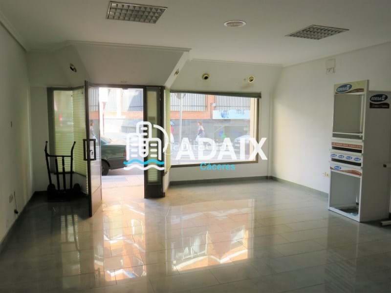 Foto 0dd3b8f4-864e-4f72-adb3-5820e20c828f. Location local commercial dans Centro Cáceres