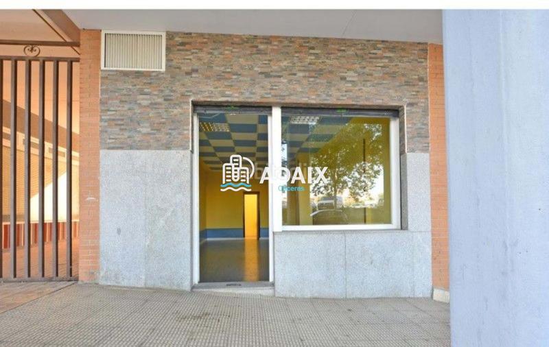 Foto 9ad22f63-0571-4648-817a-0b7a656108af. Rent business premise in nuevo Cáceres Cáceres