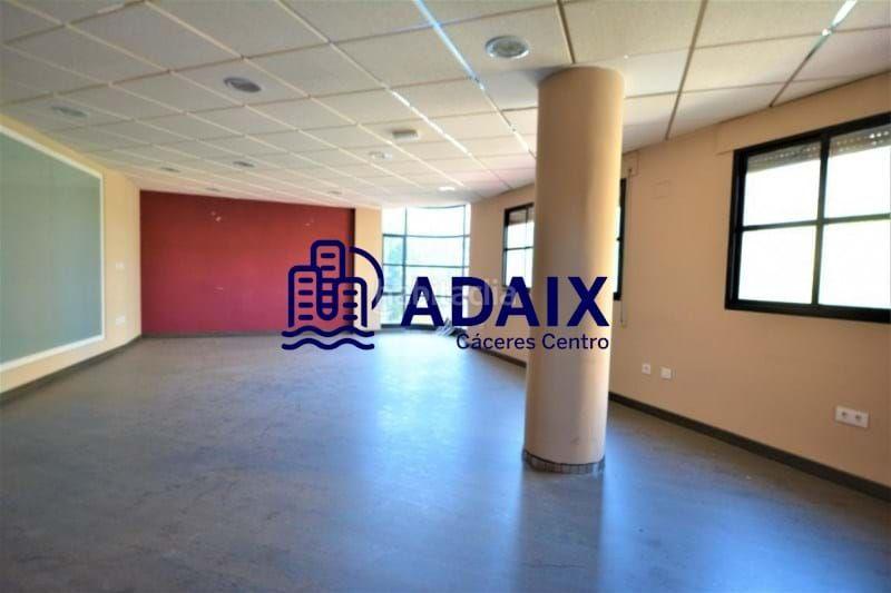 Foto 9dbde85c-f8f7-49e4-8d4a-7b308770f922. Miete büro in Centro Cáceres