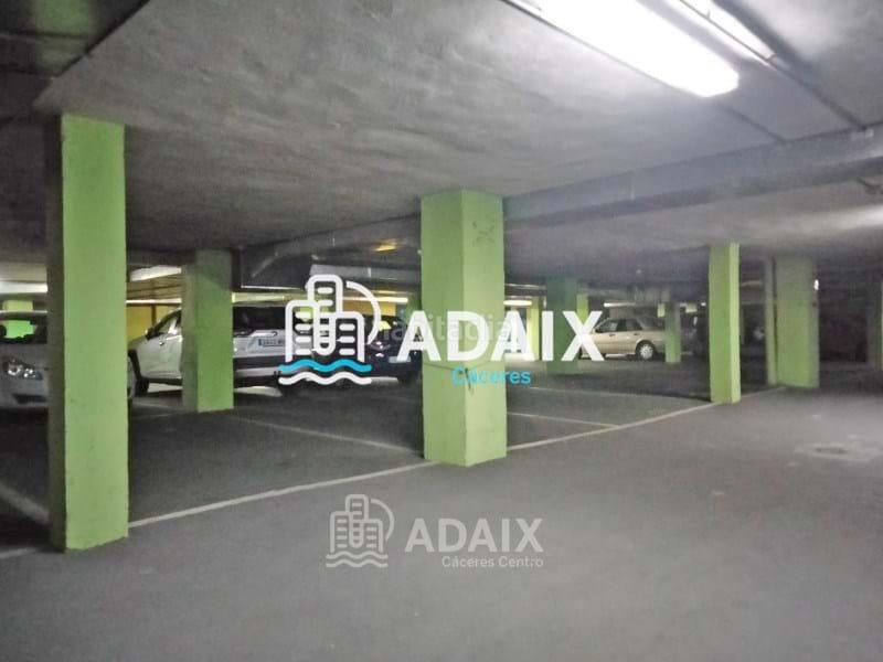 Foto 1528dc0a-c89c-4f70-bfcd-cea3a9b39385. Alquiler parking coche en Centro Cáceres