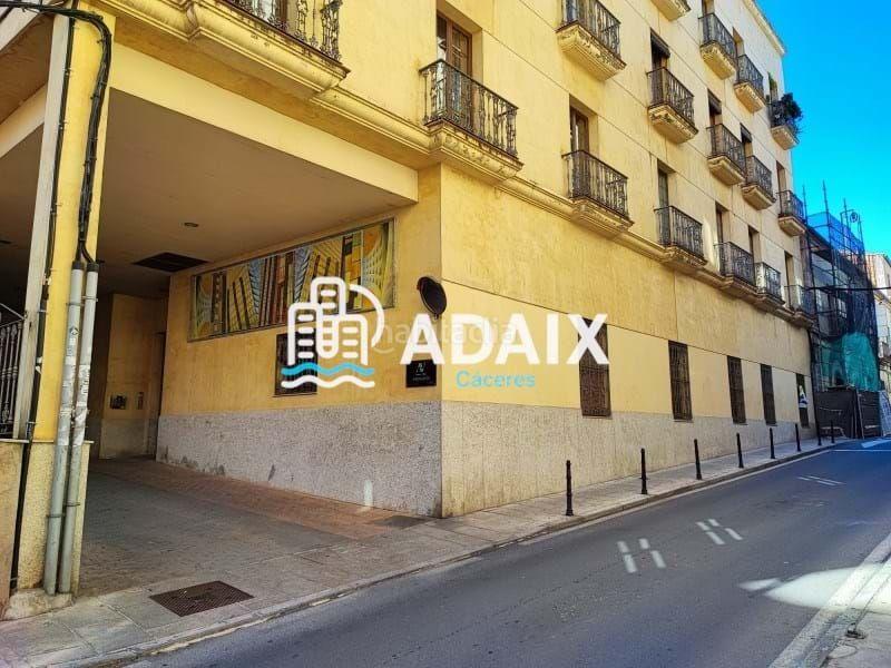 Foto 25f75ee2-8e00-4df4-af2d-ca1c310f3103. Location bureau avec chauffage dans Centro Cáceres