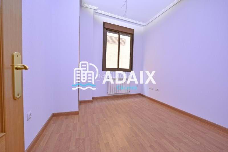 Foto 4b734b31-86c1-463a-b5b2-74bb17729459. Location bureau avec chauffage dans Centro Cáceres