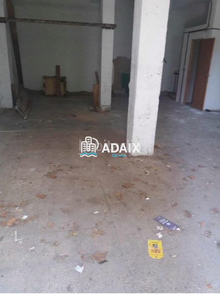 Foto 48cb0379-8656-4bc3-b516-e1f8312c4e4c. Alquiler local comercial en Centro Cáceres