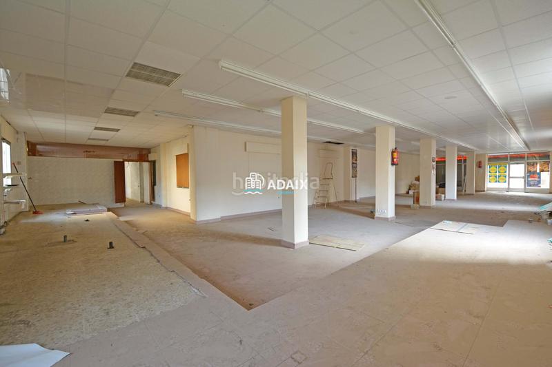 Foto 8c1bda09-faeb-4f3c-8ea4-4eaff89e241e. Alquiler local comercial local en alquiler , espectacular local en pleno Centro , situado en catedrático antonio silva, muy buen posici en Cáceres