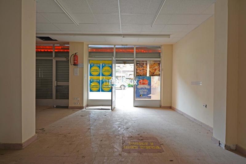 Foto f641366a-bc6d-4102-a0b4-ffc09613586f. Rent business premise in Centro Cáceres