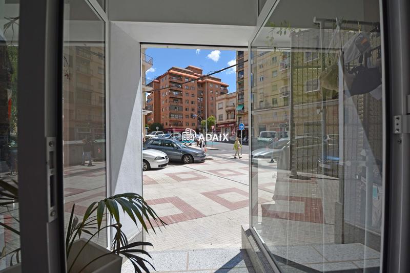 Foto 045ddc39-d057-45e6-b4fa-784389d6d407. Affitto locale commerciale in Centro Cáceres