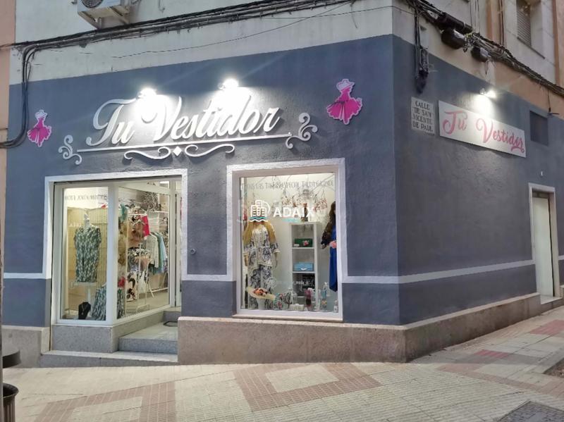 Foto 06ca5889-f26a-4dc5-8bc6-30684150c0da. Lloguer local comercial a Centro Cáceres