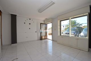 Local Comercial a C. Simón Benito Boxoyo