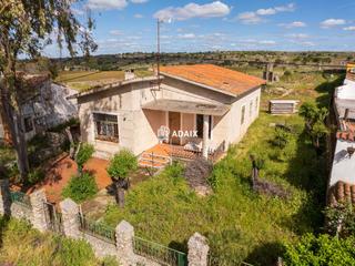 Casa  La perala. Chalet en venta en casar de cáceres, magnifico chalet en venta m