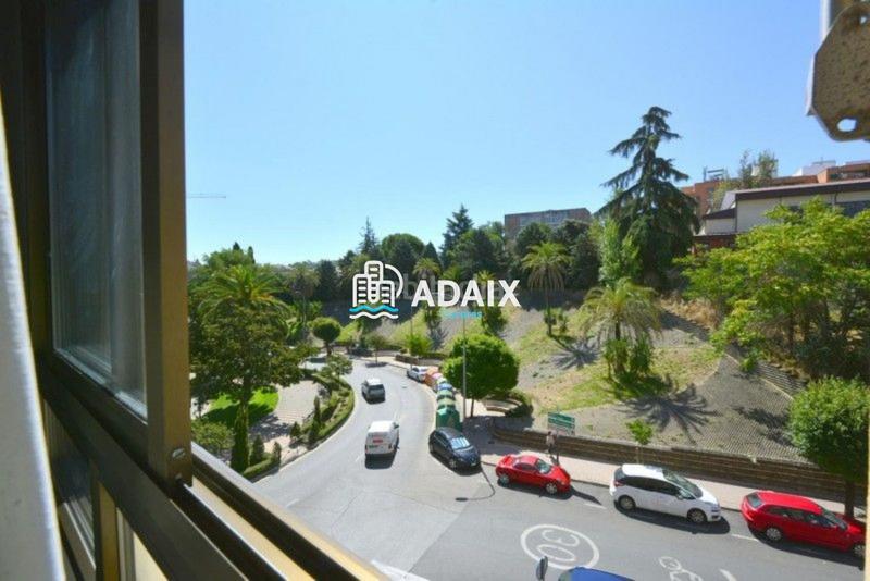 Foto 11c0bc5b-b51c-4c6b-913d-45b52823f9ed. Piso ubicación ideal este maravilloso piso en venta se encuentra en la av. virgen de montaña, en el corazón del Centro de la ciudad de en Cáceres