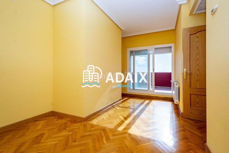 Foto d7caaf2b-4a49-4fa7-9d2e-5ae227c75319. Duplex con riscaldamento parcheggio piscina in Ruta de la Plata Cáceres